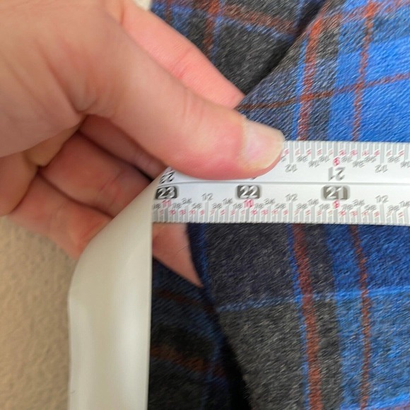 K-Mart Large Mens Blue Long Sleeve Plaid Pockets Collared Button Up Shirt - Picture 6 of 7